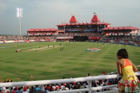 धर्मशाला में होगा बॉलीवुड के सितारों व सांसदों के बीच क्रिकेट मैच