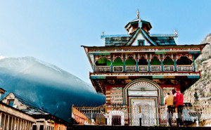 स्पिति को गोम्पाओं तथा मठों का देश कहना भी अनुचित नहीं