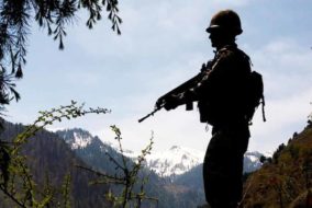 कश्मीर पर फैसले से बौखलाया पाकिस्तान, राजौरी में तोड़ा सीजफायर, भारतीय सेना ने दिया माकूल जवाब