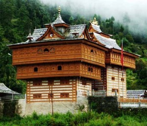 संपूर्ण हिमाचल में वास्तुकला की दृष्टि से चार प्रकार के मंदिर मिलते हैं