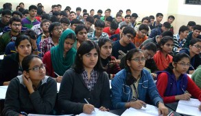 देश भर में 15,000 परीक्षा केंद्रों पर होगी 10वीं और 12वीं की CBSE बोर्ड परीक्षाएं