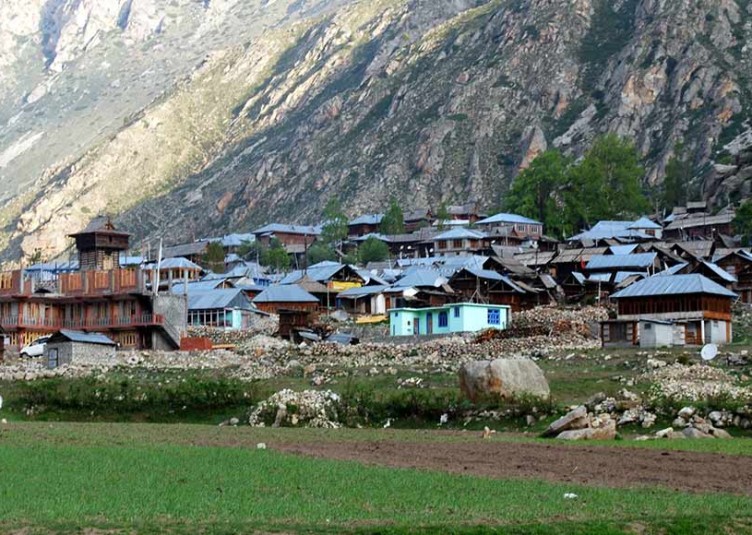 हिमाचल प्रदेश के किन्नौर जिले में बसा भारत का ऐतिहासिक अंतिम गांव “छितकुल”