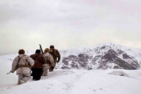 सियाचिन में हिमस्खलन की चपेट में आया सेना का गश्ती दल; एक जवान की मौत, 1 लापता