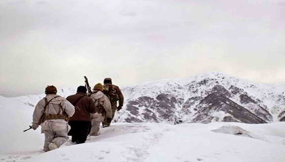 सियाचिन में हिमस्खलन की चपेट में आया सेना का गश्ती दल; एक जवान की मौत, 1 लापता