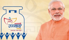 प्रधानमंत्री उज्ज्वला योजना के तहत जेपी नड्डा व अनुराग ने बांटे गैस कनेक्शन