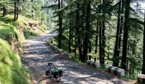 हिमाचल ने केन्द्र सरकार को सौंपा 1200 करोड़ का सड़क प्रस्ताव, जिसमें सड़कों व पुलों की कुल 318 परियोजनाएं शामिल