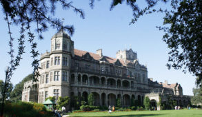 हिमाचल की ऐतिहासिक धरोहर की अनमोल विरासत "वायसरीगल लॉज"