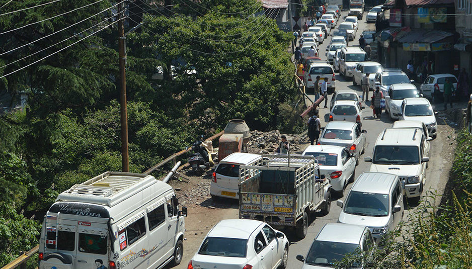 रामपुर में यातायात की सुचारू व्यवस्था एवं जनहित के मध्य नजर अधिसूचना के तहत निर्देश जारी