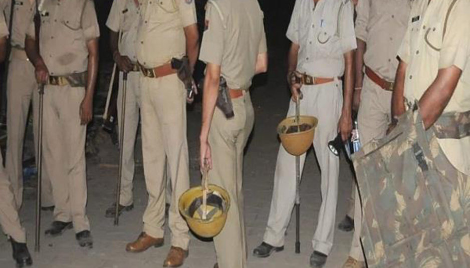 पुलिस कांसटेबलों को बाहरी जिलों में बदलने की कोई योजना नहीः बी.के. अग्रवाल