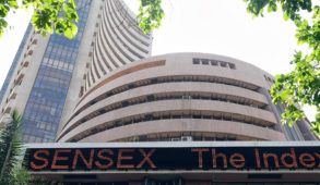 सेंसेक्स 71 अंक गिरकर बंद, निफ्टी 10360 के पास