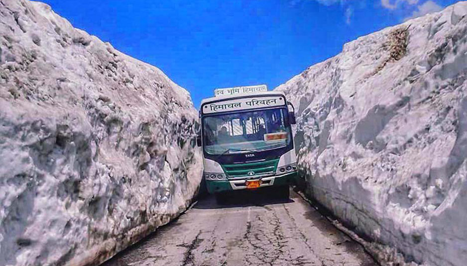 मनाली-लेह मार्ग बहाल