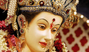 नवरात्रि के 9 दिनों में मां दुर्गा के नौ रूपों की पूजा व महत्व
