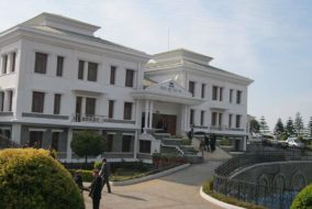 धर्मशाला विधानसभा शीत सत्र: दूसरे दिन गर्माया सदन, कांग्रेस विधायकों का सदन से वॉकआउट