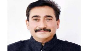 शिमला: मुखयमंत्री जयराम ठाकुर और तकनीकी शिक्षा मंत्री डॉ. रामलाल मारकंडा के कोरोना पॉजिटिव आने के बाद अब विधानसभा अध्यक्ष विपिन सिंह परमार भी कोरोना पॉजिटिव आये हैं। विपिन परमार ने सोशल मीडिया के माध्यम से यह जानकारी दी है।