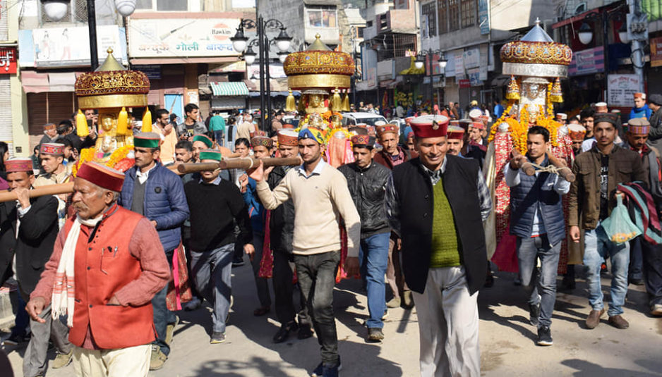 देवी-देवताओं के मंडी शिवरात्रि में आने से छोटी काशी हुई देवमय