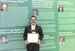 डॉ. मोक्टा यह पुरस्कार हासिल करने वाले पहले भारतीय और गैर अमेरिकी चिकित्सक