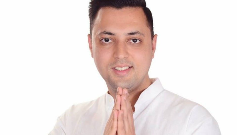 देश से मोदी ही भागे गांधी कभी नहीं: आश्रय