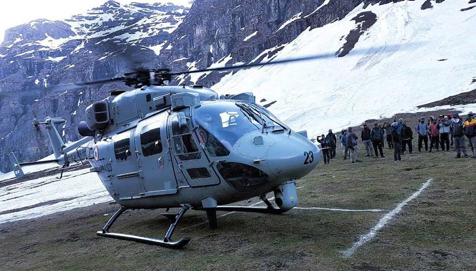 रूपिन दर्रे पर फंसे पर्वतारोही दल के सदस्यों को सफलतापूर्वक निकाला