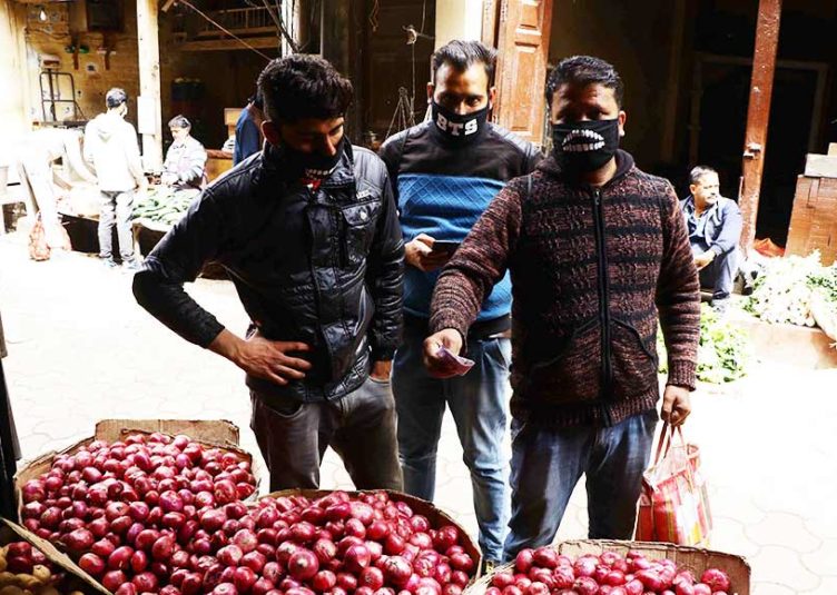 हिमाचल : कोरोना कर्फ्यू में अब तीन घंटे खुलेंगी दुकानें, किस जिले में क्या रहेगा समय....जानें